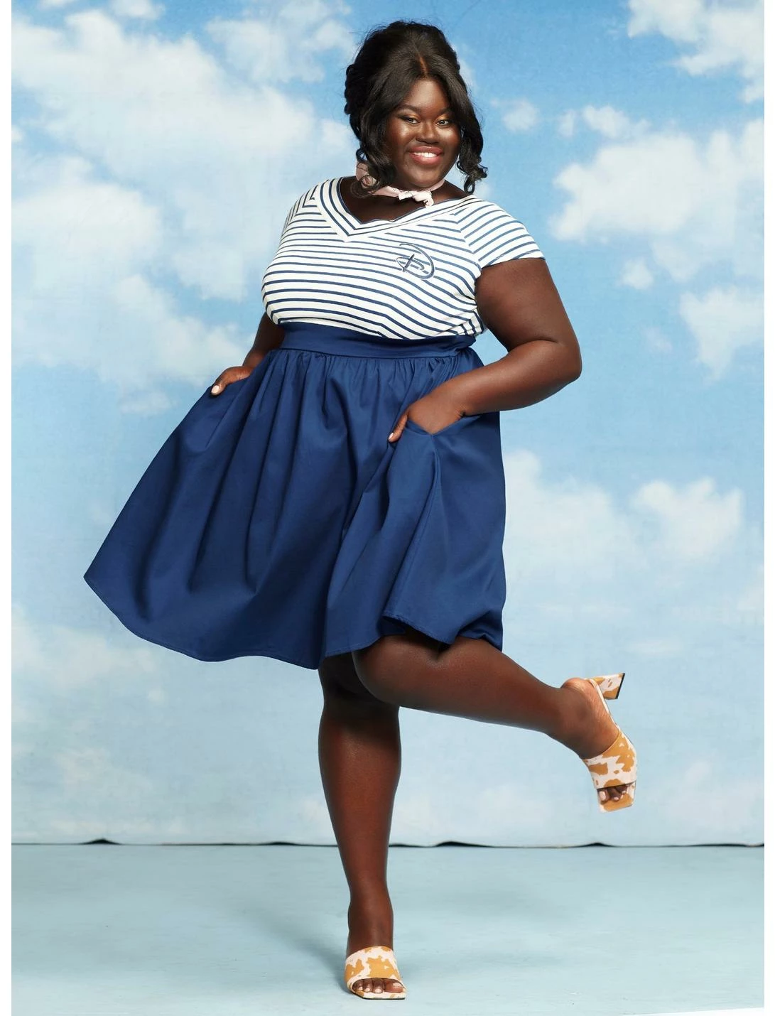 HUNIVERS Her Universe Disney Logo Retro Cap Sleeve Dress Plus Size 4 HUNIVERS Her Universe Disney Logo Retro Cap Sleeve Dress Plus Size - Image 2