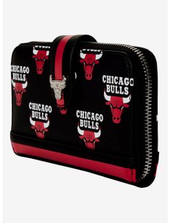 LNGEFLY Loungefly NBA Chicago Bulls Logo Zipper Wallet -transcendentactive shop 18420015 av3