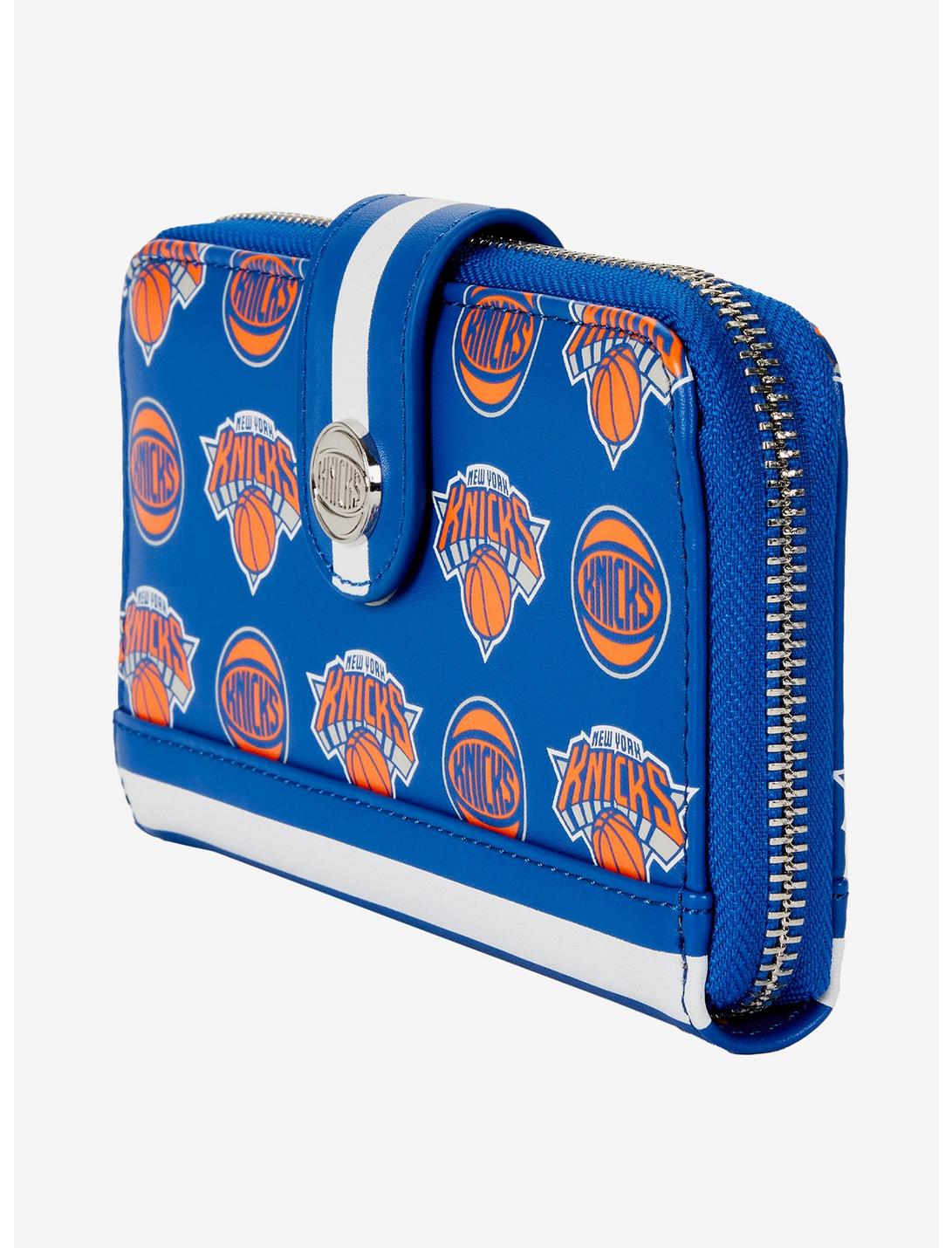Loungefly NBA New York Knicks Logo Zipper Wallet LNGEFLY Loungefly NBA New York Knicks Logo Zipper Wallet -transcendentactive shop 18420023 av3
