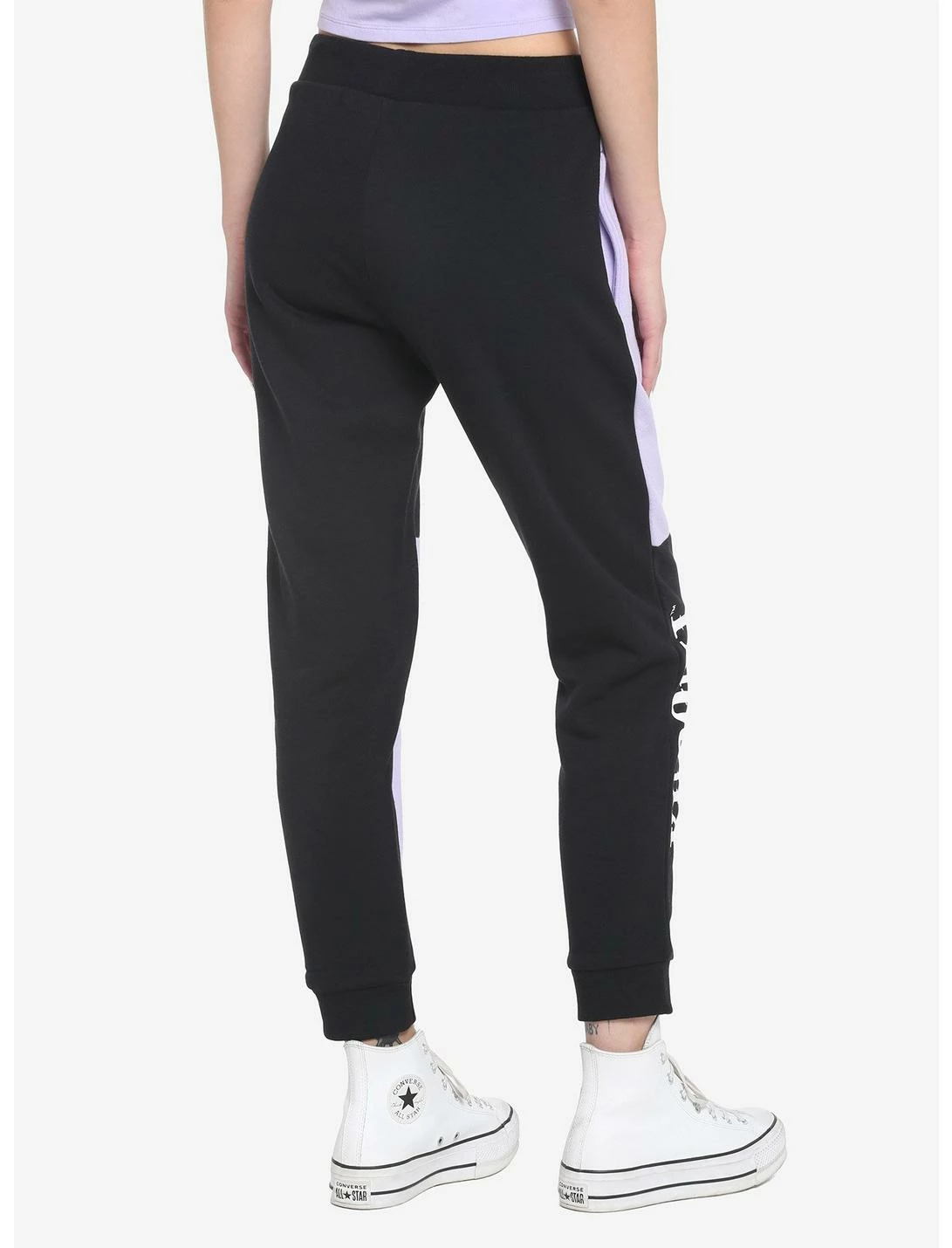 HUNIVERS Kuromi Fortune Teller Color-Block Sweatpants 4 HUNIVERS Kuromi Fortune Teller Color-Block Sweatpants - Image 2