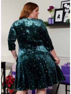 HUNIVERS Her Universe Retro Star Velvet Dress Plus Size -transcendentactive shop 19508388 av2