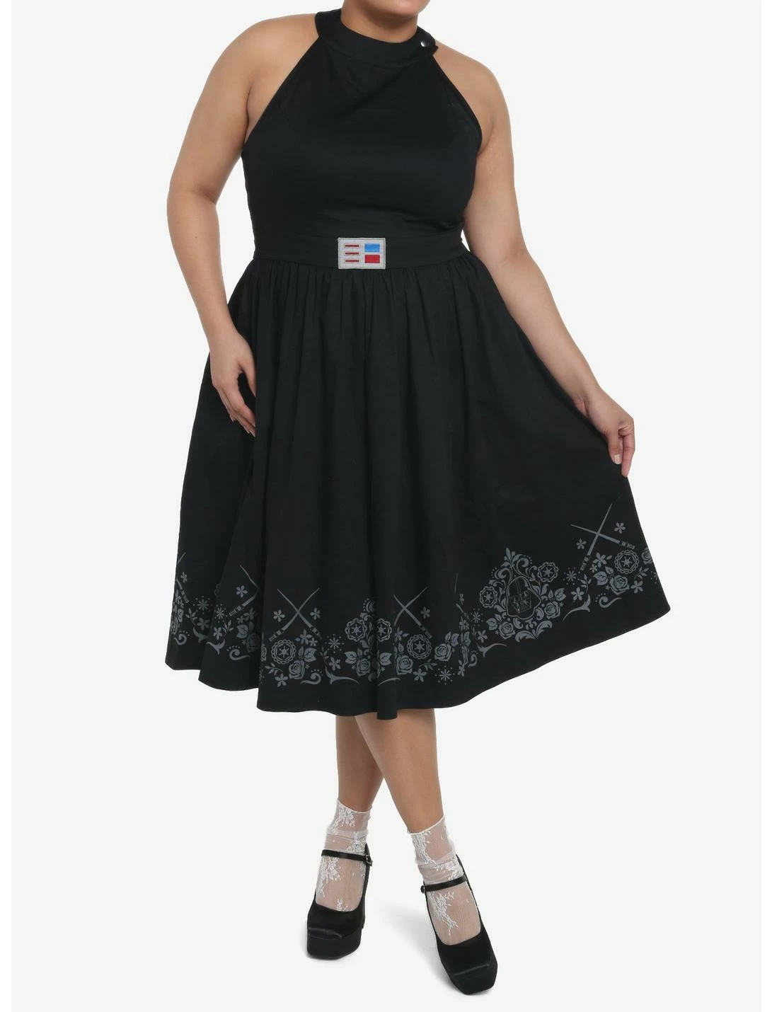 HUNIVERS Her Universe Star Wars Darth Vader Cape Dress Plus Size 4 HUNIVERS Her Universe Star Wars Darth Vader Cape Dress Plus Size - Image 2