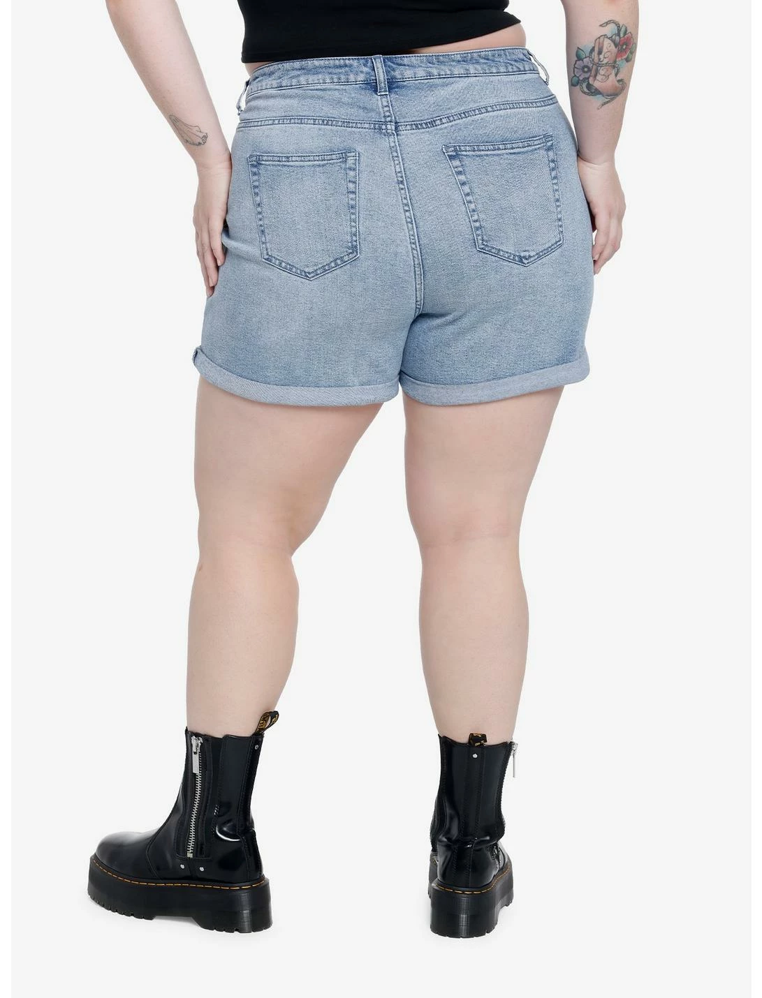 HUNIVERS Disney Alice In Wonderland Flowers Mom Shorts Plus Size 4 HUNIVERS Disney Alice In Wonderland Flowers Mom Shorts Plus Size - Image 2