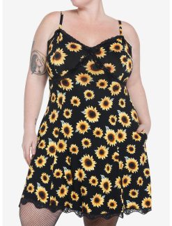 HUNIVERS Sunflowers & Lace Slip Dress Plus Size